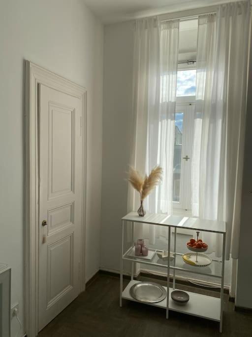 Altbau-Oase Der Eleganz: Stadtnaher Komfort Pur Wiesbaden Extérieur photo