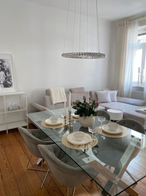 Altbau-Oase Der Eleganz: Stadtnaher Komfort Pur Wiesbaden Extérieur photo