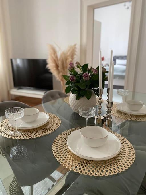Altbau-Oase Der Eleganz: Stadtnaher Komfort Pur Wiesbaden Extérieur photo